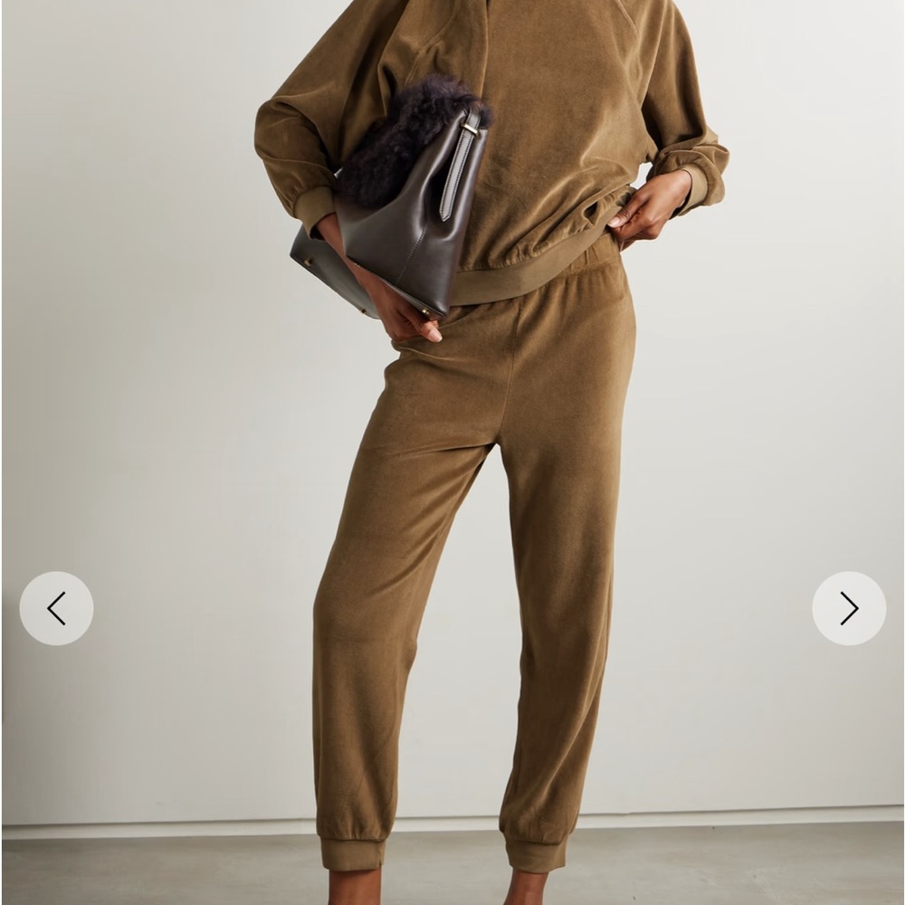 Suzie Kondi Tinos Slim Velour Jogger